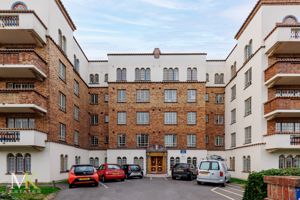 Photo 21- click for photo gallery